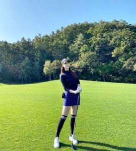 구본아 기상캐스터 미니스커트