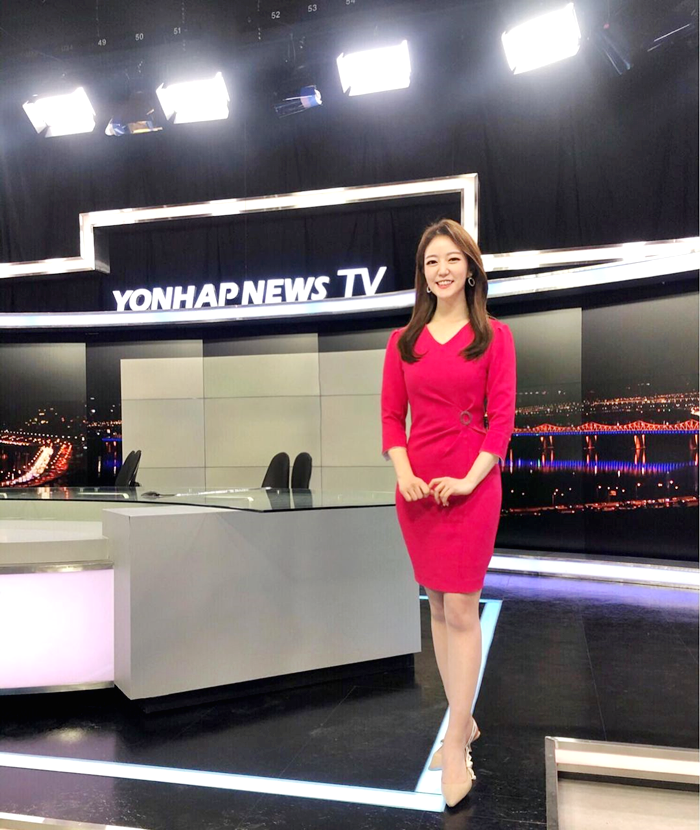 구본아 기상캐스터 인스타 연합뉴스 다리 가슴 패션